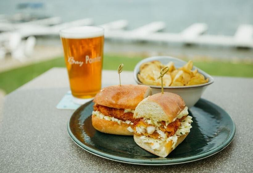 渡假胜地 Bay Pointe Inn