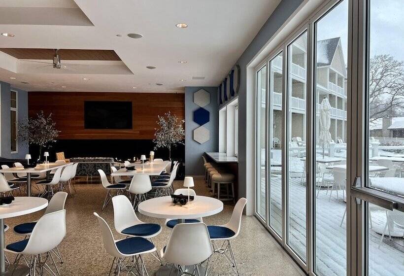 渡假胜地 Bay Pointe Inn