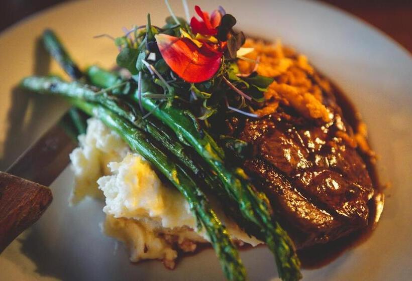 منتجع Grand Superior Lodge