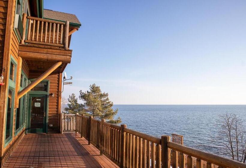 منتجع Grand Superior Lodge