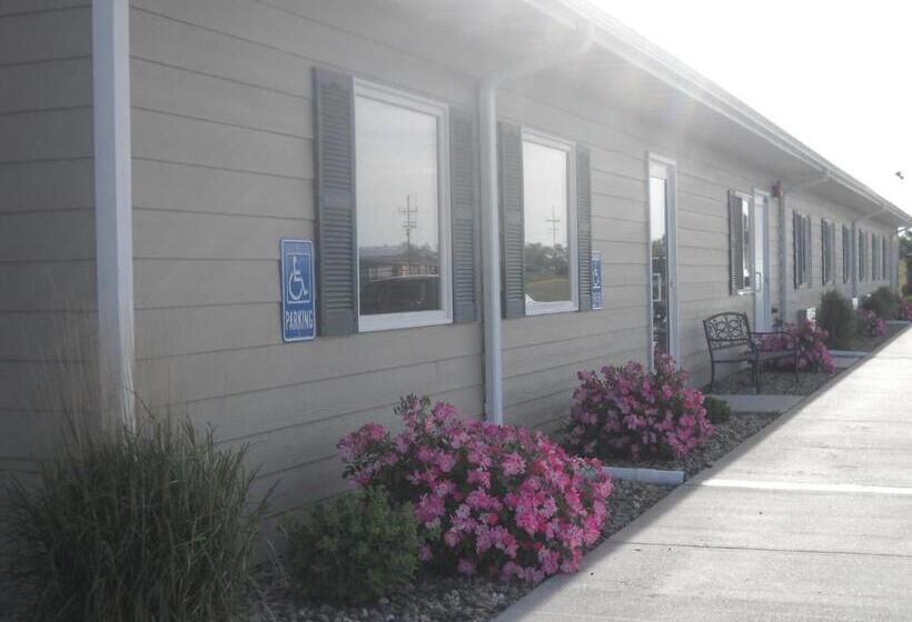 Sandhills Guest House Motel