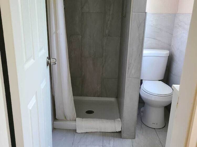 فندق على الطريق Scenic River Inn Wartburg Hwy 27