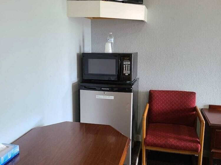 فندق على الطريق Scenic River Inn Wartburg Hwy 27