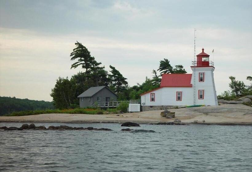 Tucked Inn The Harbour B&b