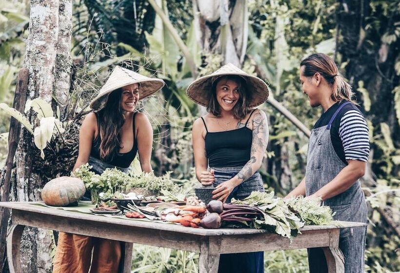 فندق صغير Batukaru Eco Retreat   Adults Only