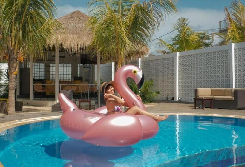 הוסטל Canggu Castle