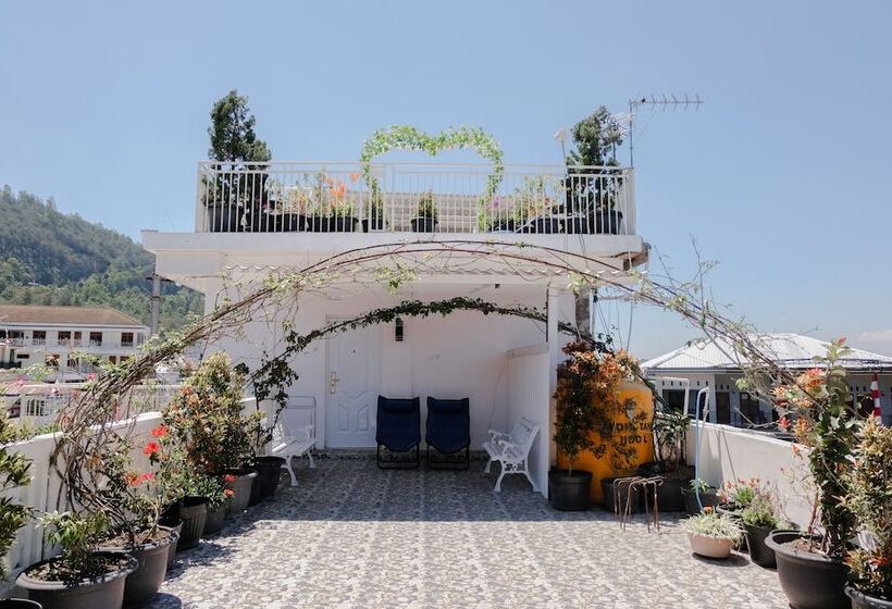 הוסטל Villa Tiara By Oyo Rooms