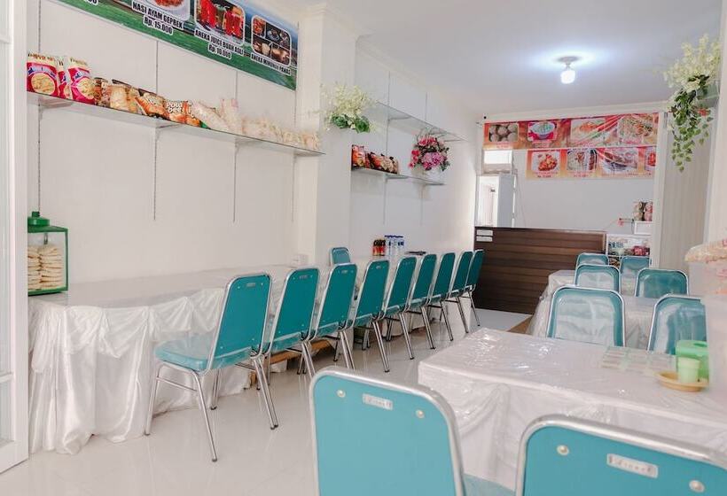 הוסטל Villa Tiara By Oyo Rooms