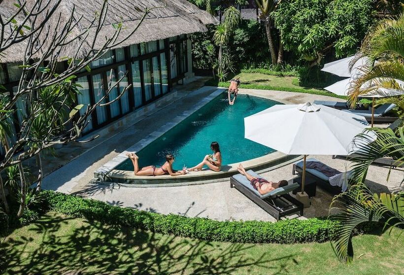旅馆 Wave House   Surf Camp