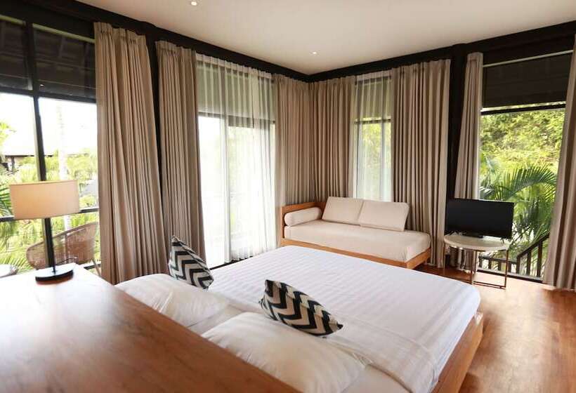 旅馆 Wave House   Surf Camp