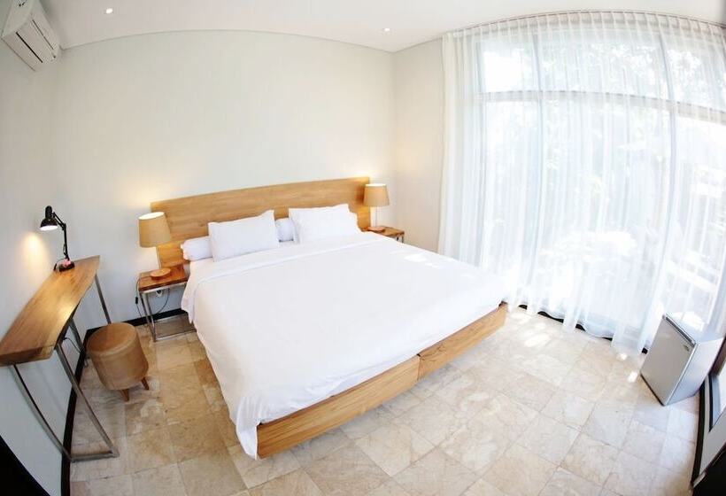 הוסטל Wave House   Surf Camp