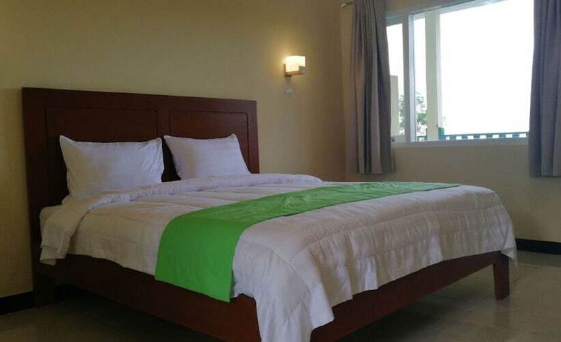 住宿加早餐 Azana Green Resort Pracimantoro