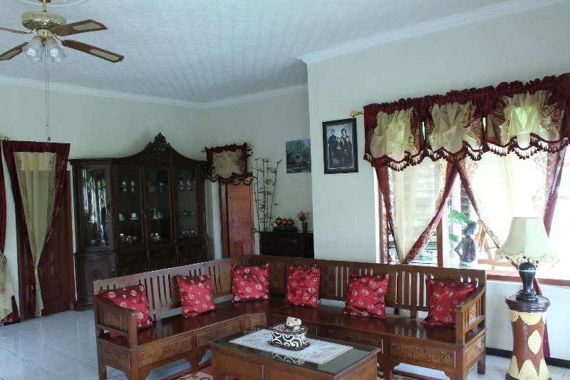 Bed and Breakfast Marry Ind Gunung Kawi Guest House Malang