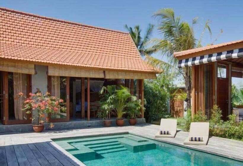 צימר Zin Berawa Villas & Bungalow