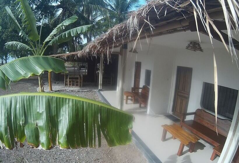 East Lombok Dive Hotel   Hostel