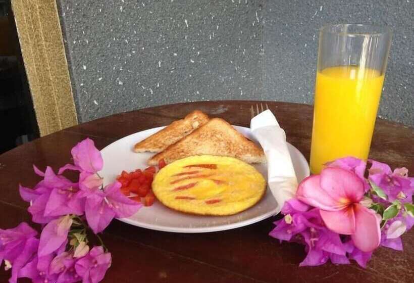 בית מלון כפרי Bale Gerupuk