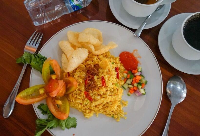 فندق Capital O 1709 Simalungun City