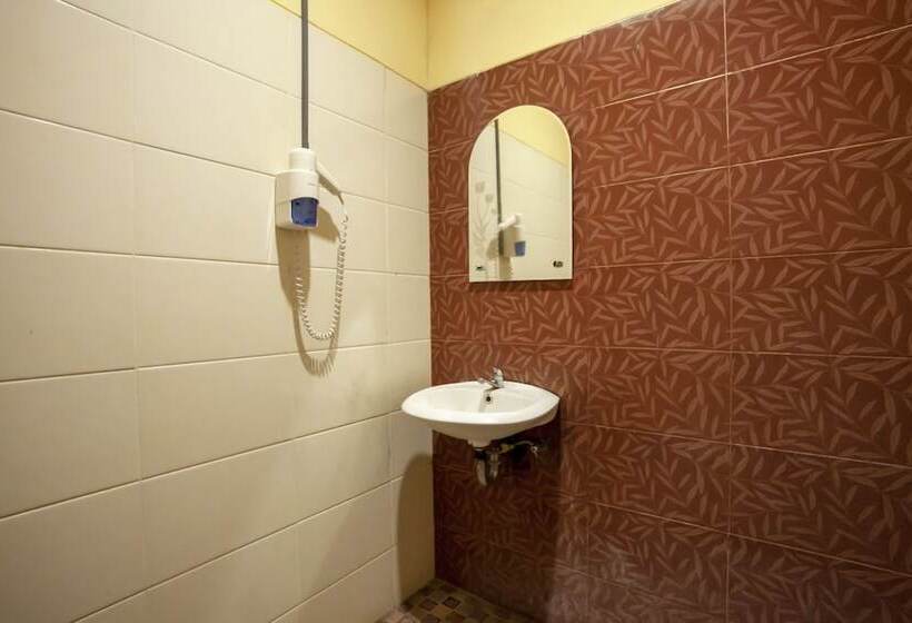 فندق Capital O 1709 Simalungun City