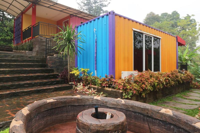 ホテル Container Inn