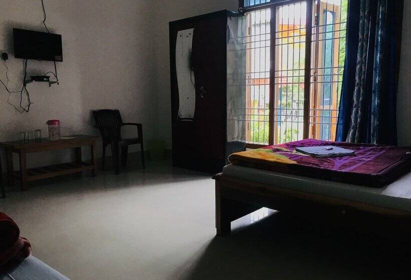 فندق Kaziranga Resort