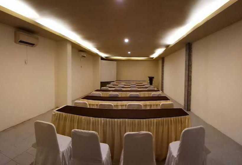 Отель Maninjau Indah