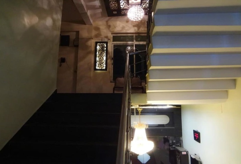 בית מלון כפרי Parvati Palace Sehore