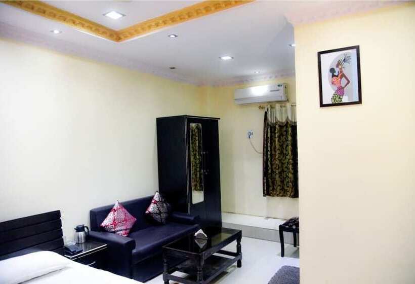 בית מלון כפרי Parvati Palace Sehore