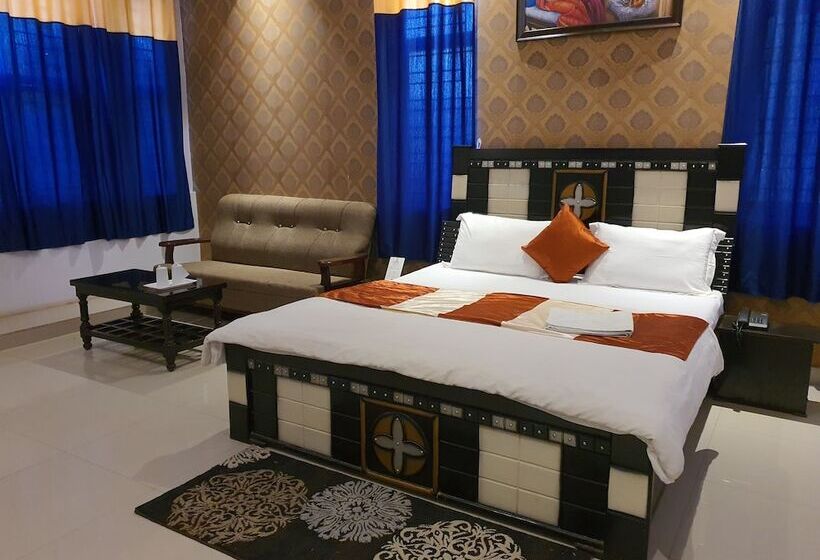 ホテル Pinaki Inn