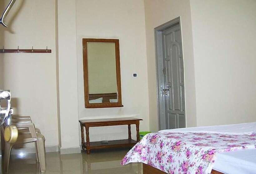 호텔 Pujitha Residency