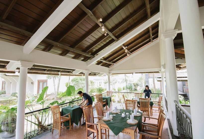 ホテル Sevilla Resort Magelang