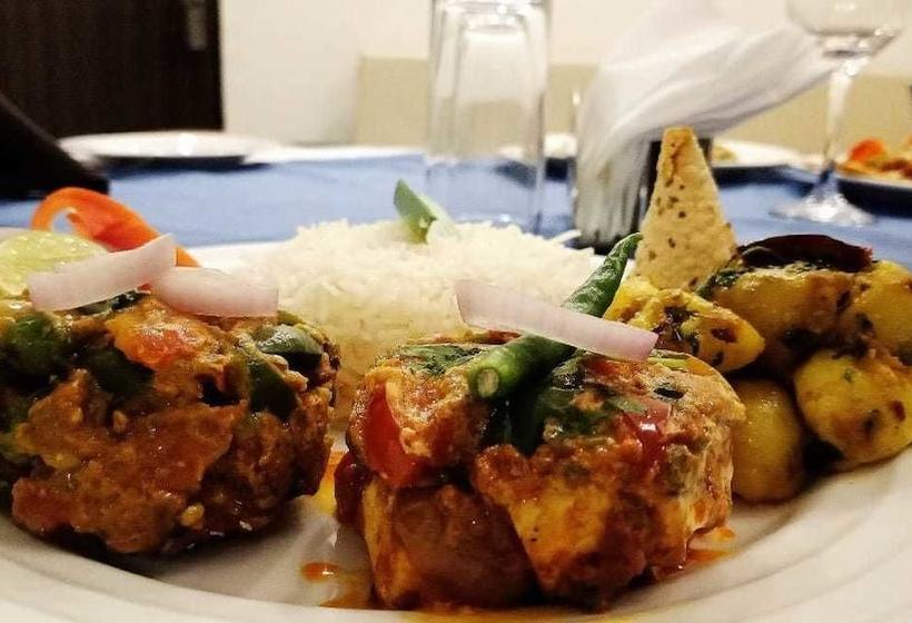 ホテル Shubhra Grand