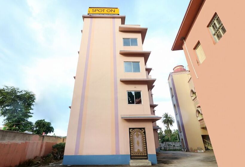 ホテル Spot On 49052 Shree Chaitanya Math Teertha Bhawan
