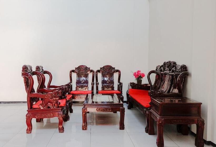 בית מלון כפרי Telaga Mas International