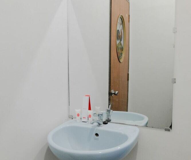 בית מלון כפרי Telaga Mas International