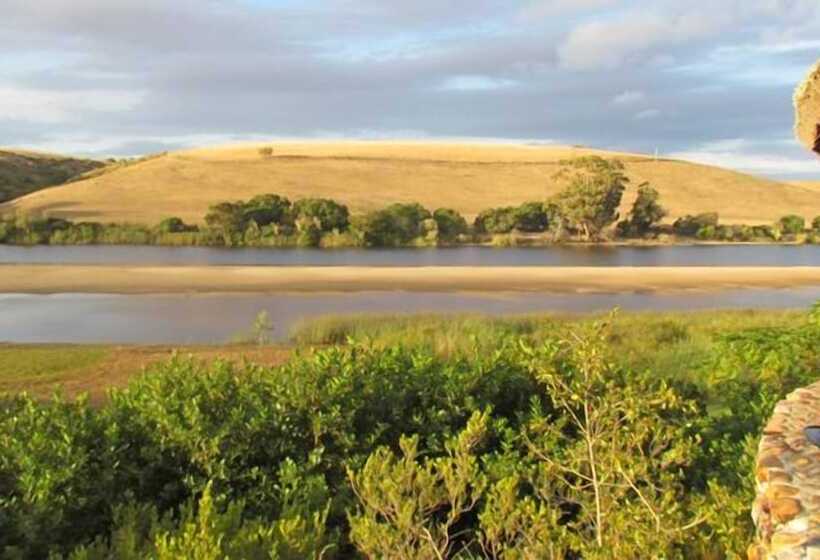 فندق Tides Lodge