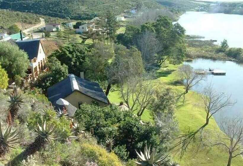 فندق Tides Lodge