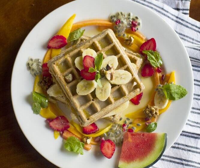 فندق Vaayu Watermans Village