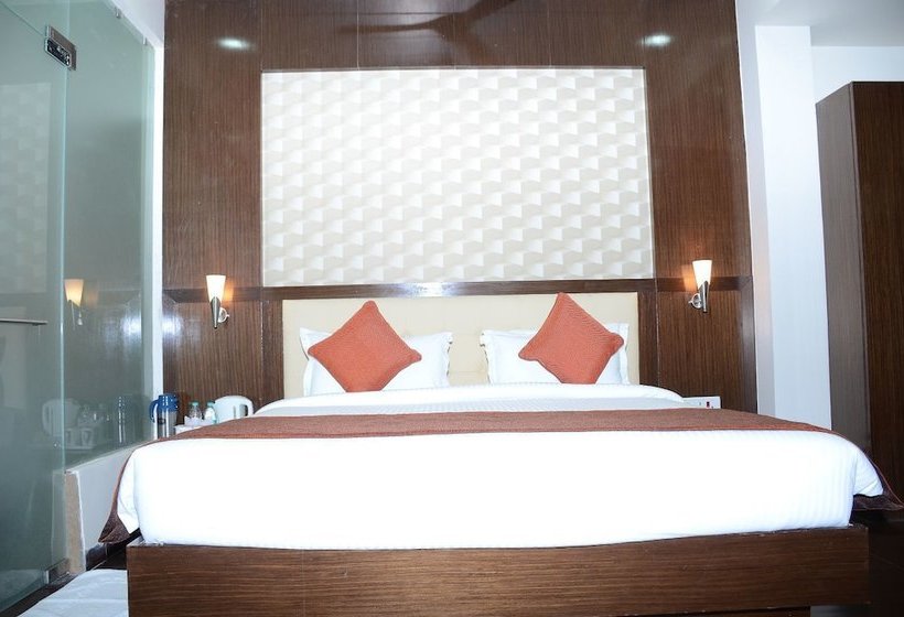 호텔 Vaishnavi Clarks Inn Buxar