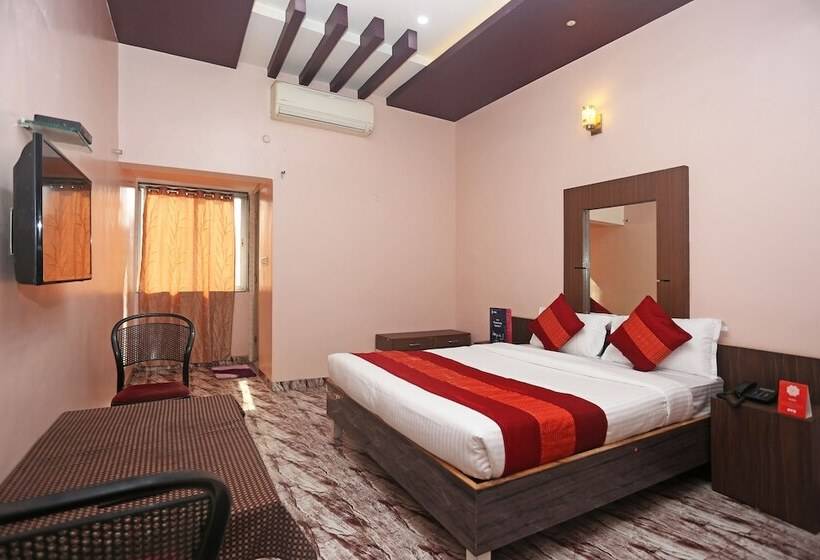 Oyo 11555 Hotel Punjab
