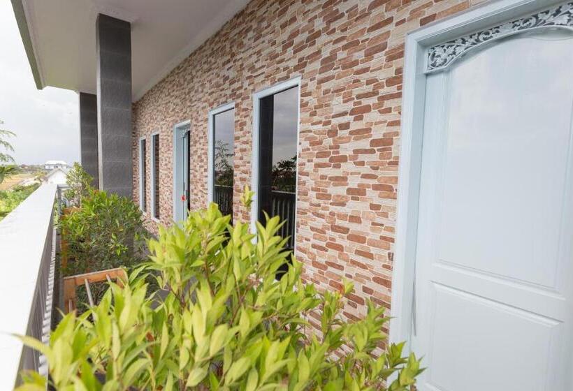 פנסיון Baliamandarlinghouse