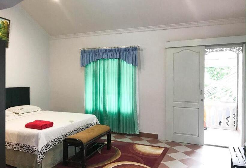 פנסיון Baliamandarlinghouse