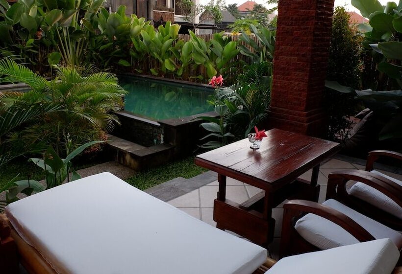 פנסיון Wayan Garden