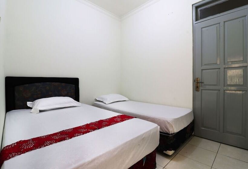 פנסיון Wisma Lamida 2 Syariah