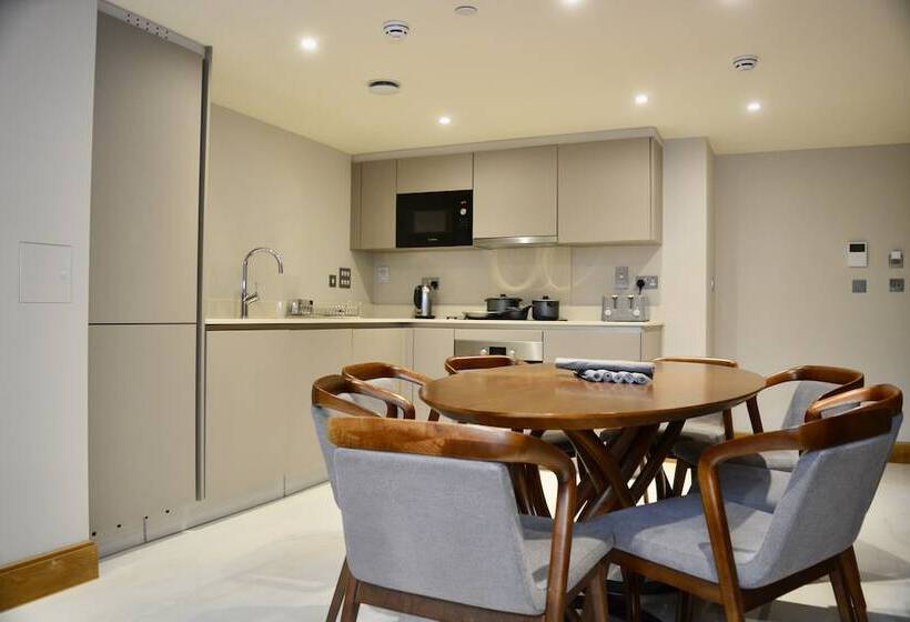 Sanctum Belsize Road