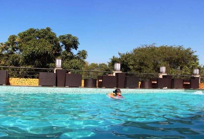 Silverador Resort Club