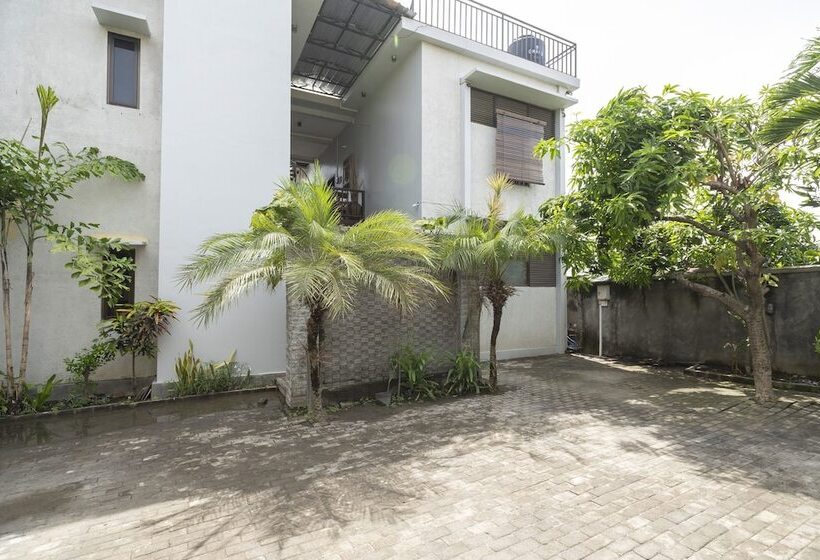 فندق صغير Panen House By Oyo Rooms