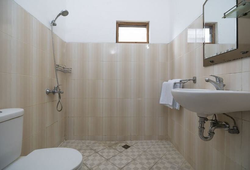 فندق صغير Panen House By Oyo Rooms