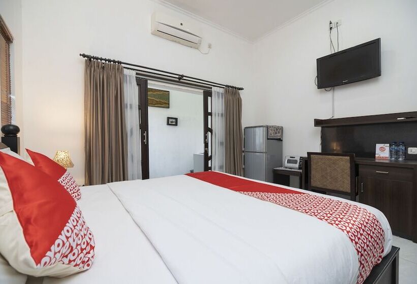 旅馆 Panen House By Oyo Rooms