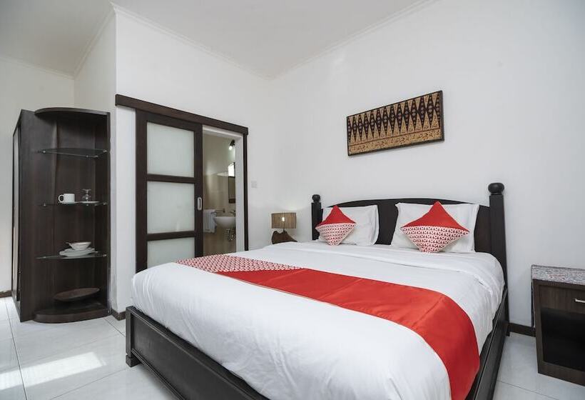 فندق صغير Panen House By Oyo Rooms