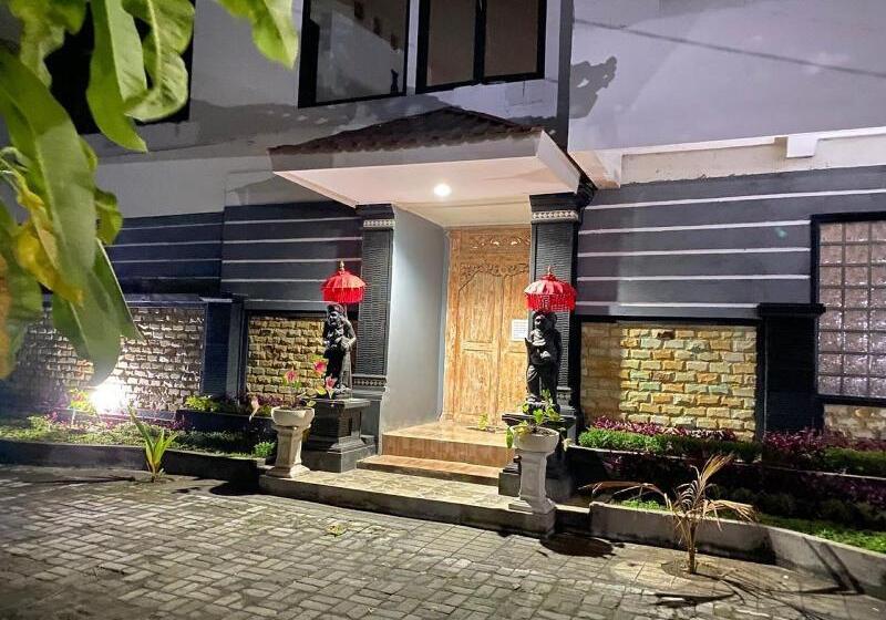 Arta Garden Guest House & Hostel